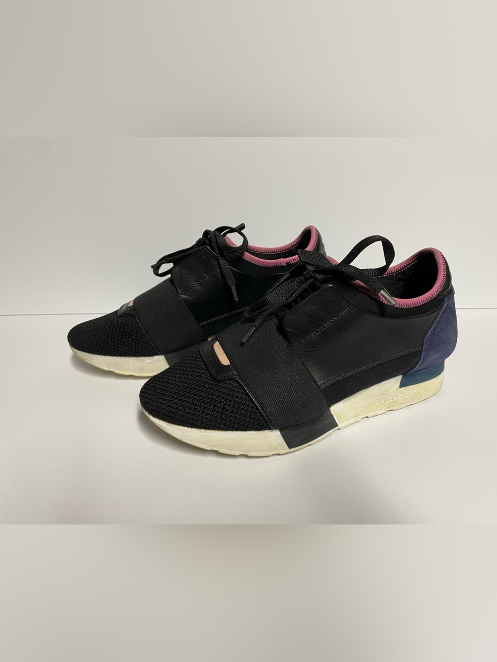 Vintage Balenciaga Sneakers black blue Pink Trim 37